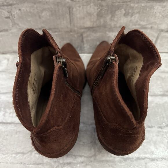 Frye Brown Suede Ankle Boots Cowboy Heeled Pointed Toe Zip Used Women's Size 6.5 - Picture 13 of 16